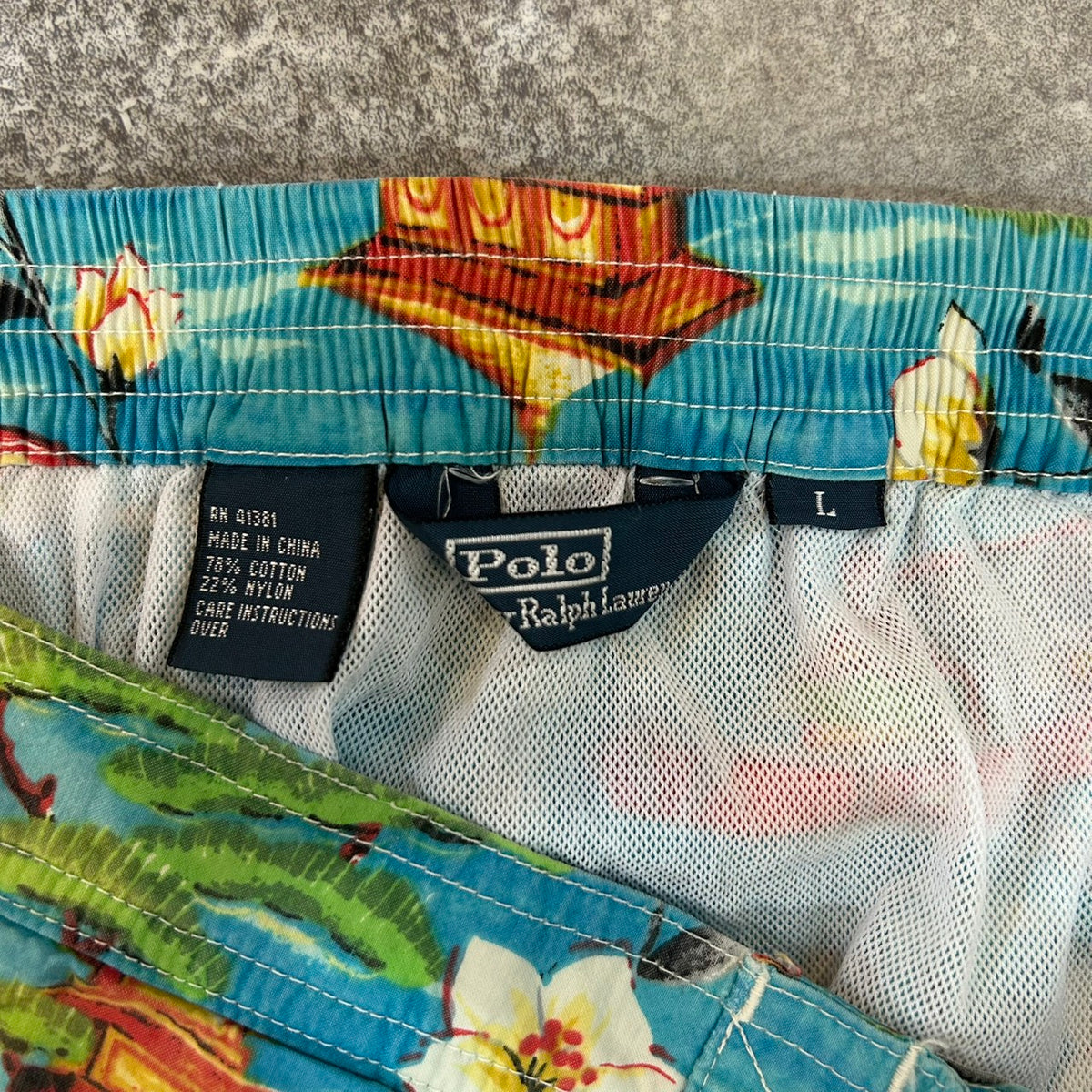 90's POLO RALPH LAUREN "Aloha" Swim Short Size L