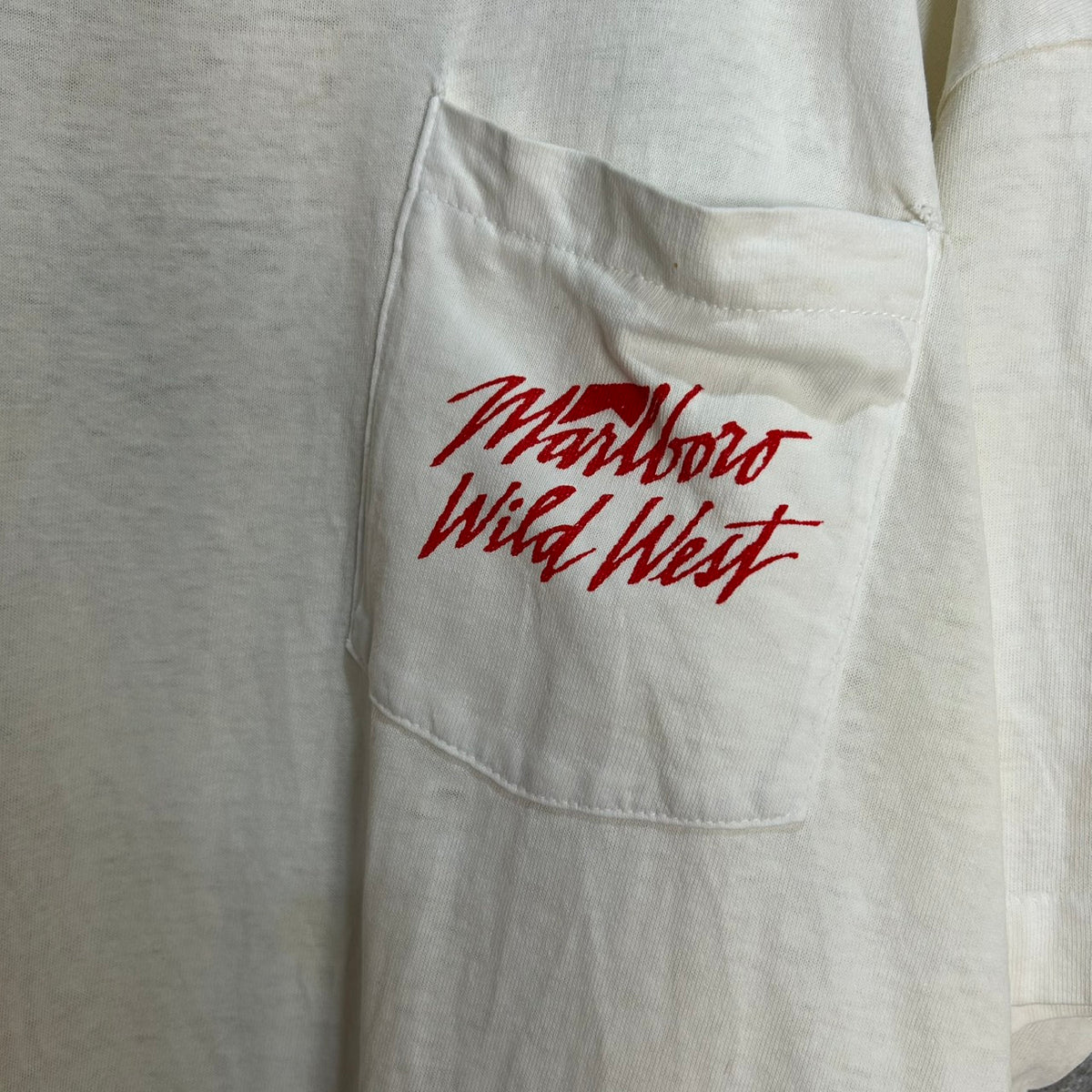 90's Marlboro Wild West BORO POCKET Tee COWBOY 90s VINTAGE