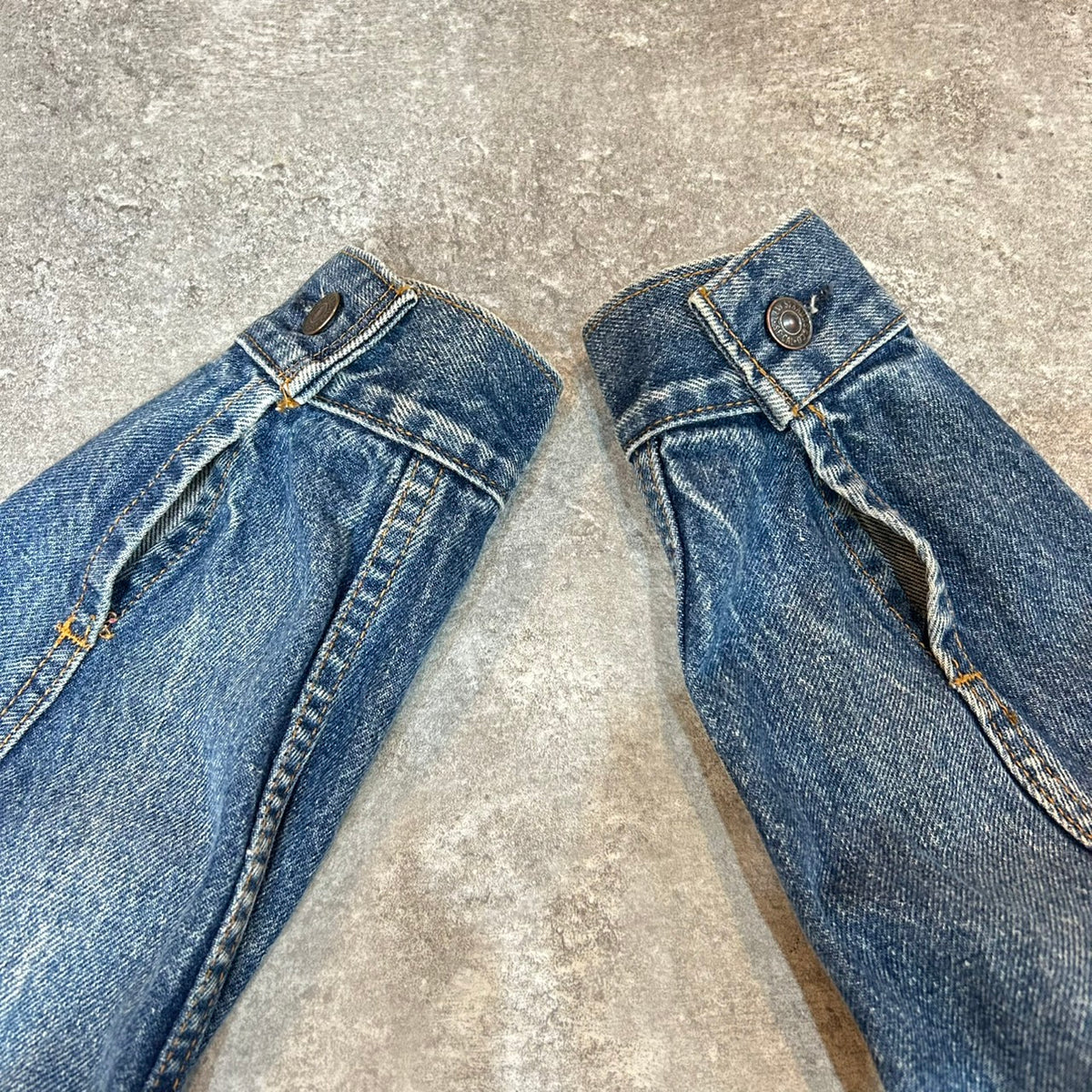 80's Levi’s 70506-0214 size 42R DENIM TRUCKER JACKET MADE IN CANADA