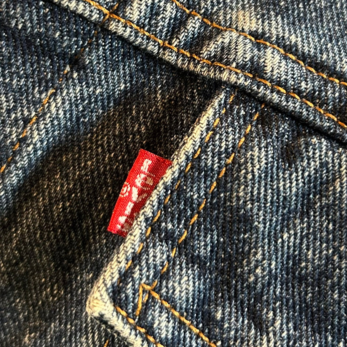 90’s Levi’s 70598-4891 DENIM JACKET size LARGE