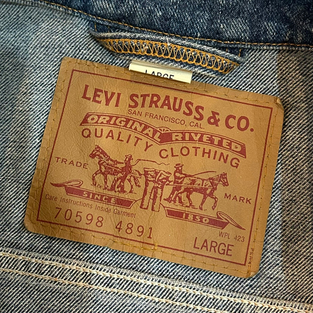 90’s Levi’s 70598-4891 DENIM JACKET size LARGE
