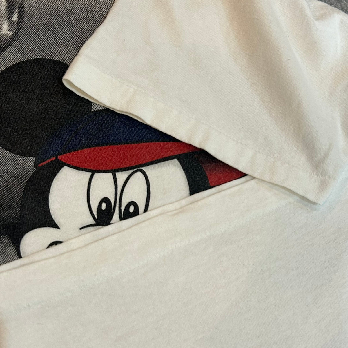 90's Disney Mickey & Minnie Tee Fruit of the loom VINTAGE