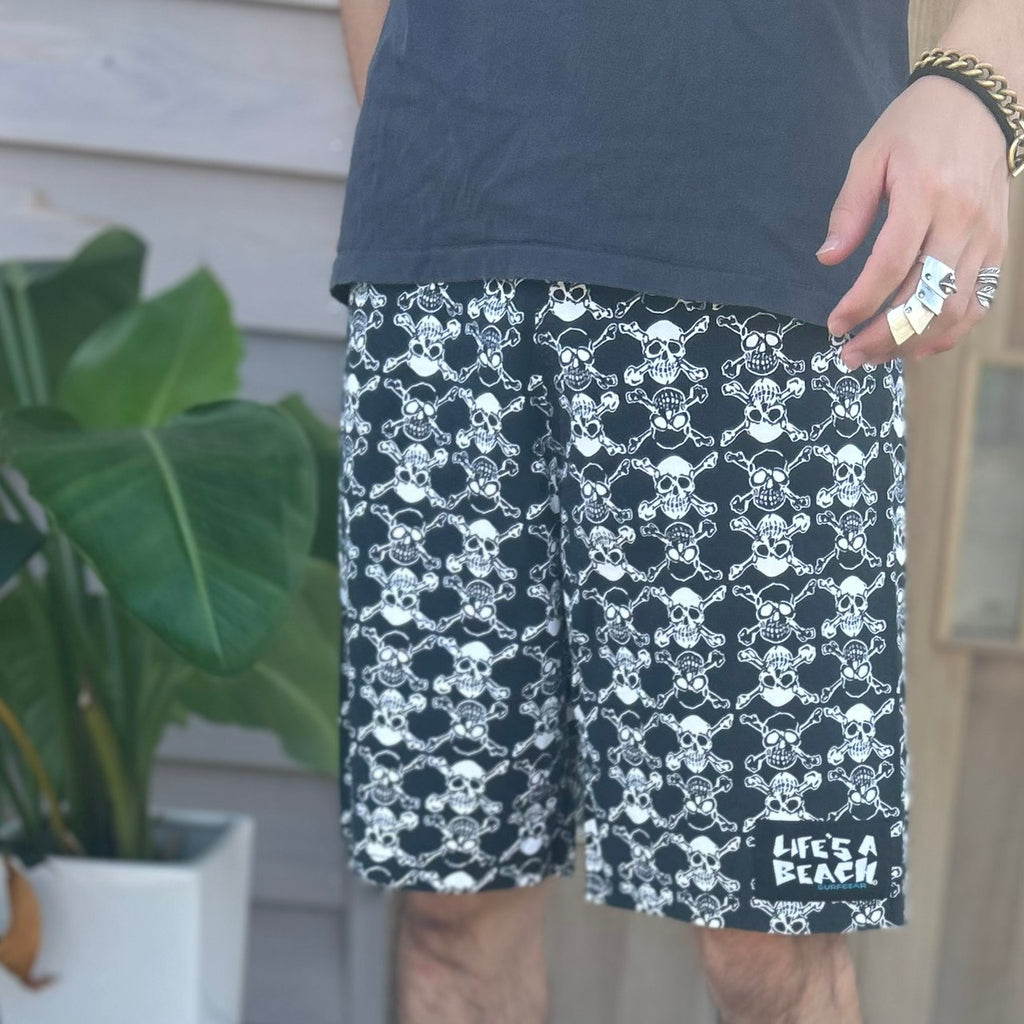 90's Life's a beach Punk Skull Shorts OLD SKATE