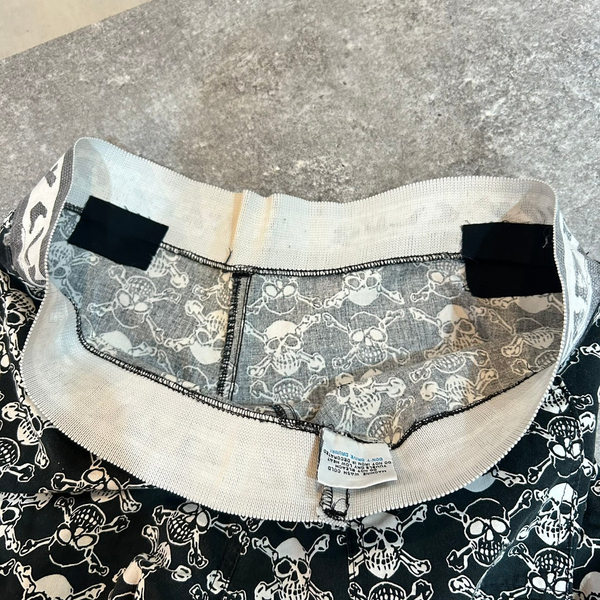 90's Life's a beach Punk Skull Shorts OLD SKATE