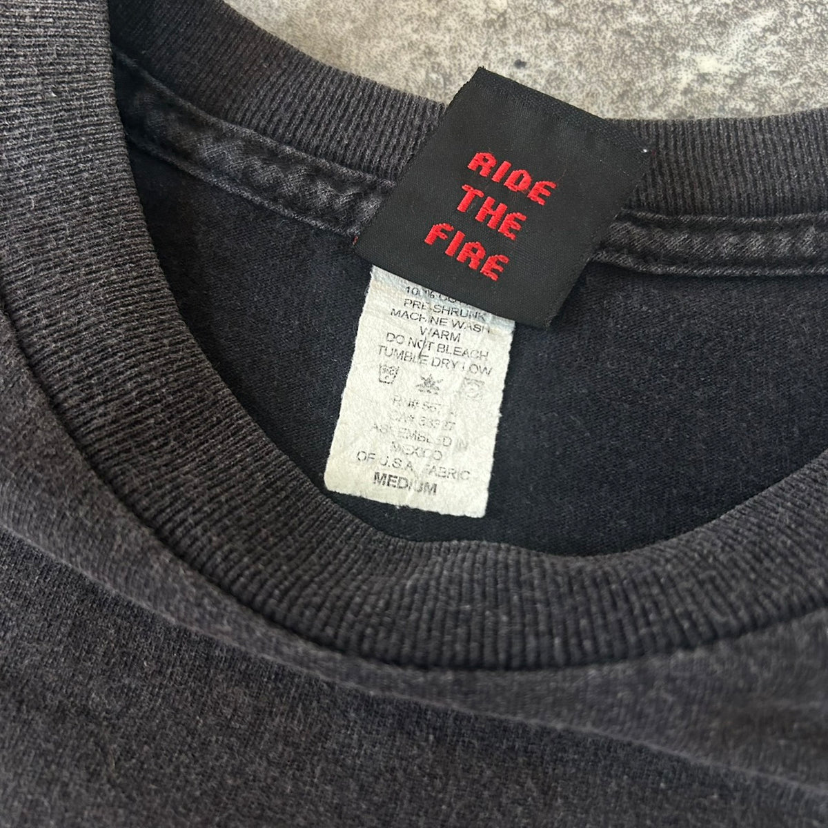 00's SPITFIRE FLAME LOGO TEE size M BLACK FADE